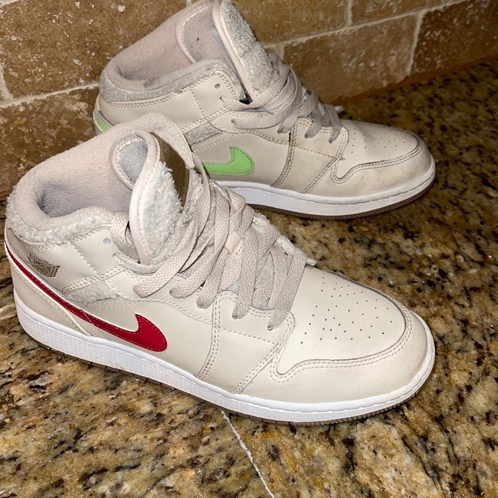 Air Jordan Kids 1 Mid Utility 'Fleece | Size 7Y